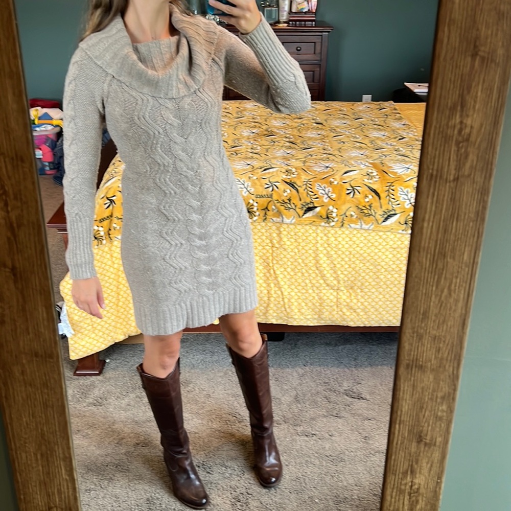 LOFT Taupe Cable Knit Long Sleeve Dress